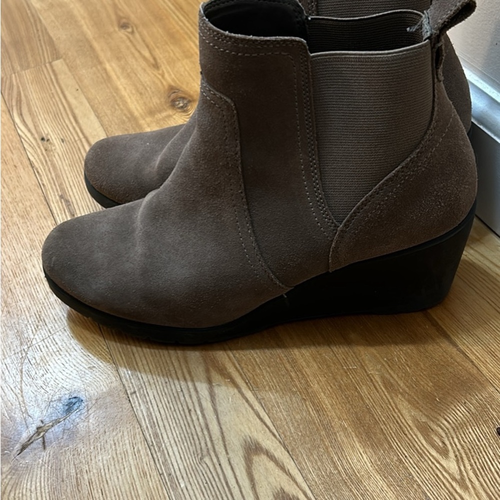 Suede bootie
